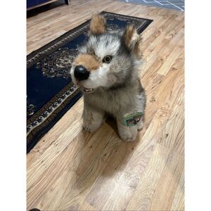 18” Tall NWT discovery channel 1999 realistic Oso the red Wolf- Howls